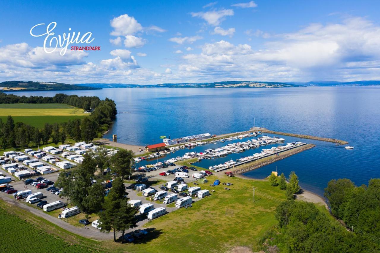 Hotel Idylliske Evjua Ved Mjosa Skreia Esterno foto